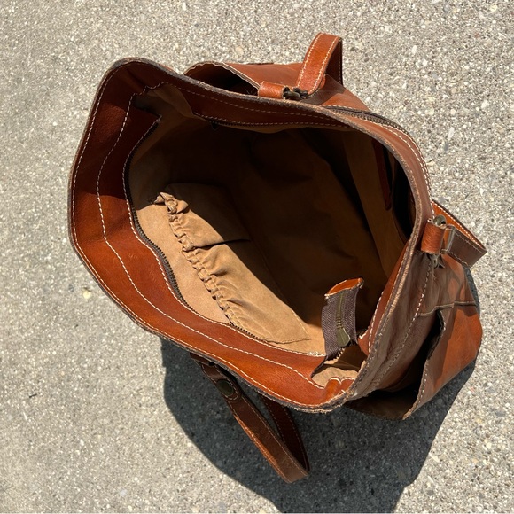Patricia Nash Large Brown Leather Tote Bag Tan Suede Interior EUC - Picture 6 of 6